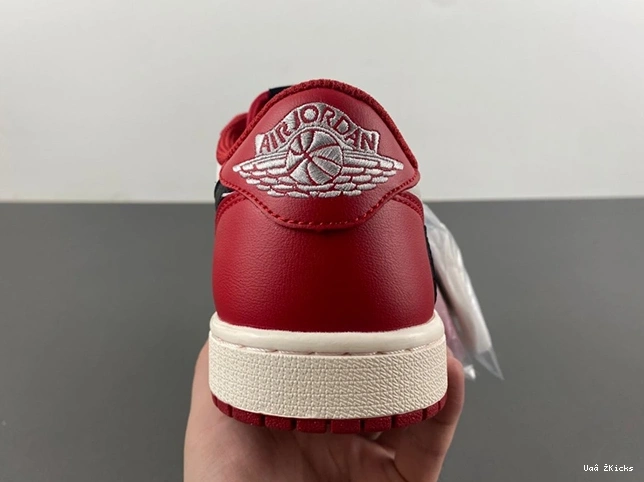 DZ4137 Travis 700 Air Unique x Scott 1 Jordan 26 0823